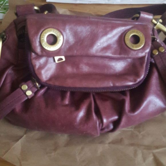 All you need burgundy cross body bag - Picture 2 of 10